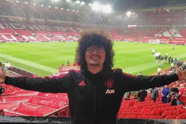 融胜配资 邮报：曼联已经在调查长发球迷在老特拉福德被袭击事件